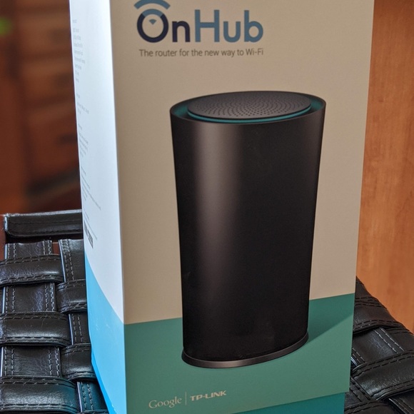 Google OnHub - Picture 1 of 7